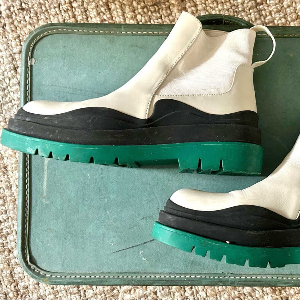 Steve Madden White and Black Ankle Boots with Green Sole
